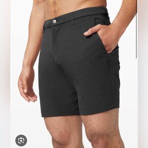 Lululemon Men’s “Commission” Short 7” Inseam (Size 34) *RIBBED* SOLD OUT AT LULU